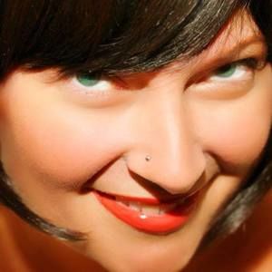 Meet your Posher, Holly